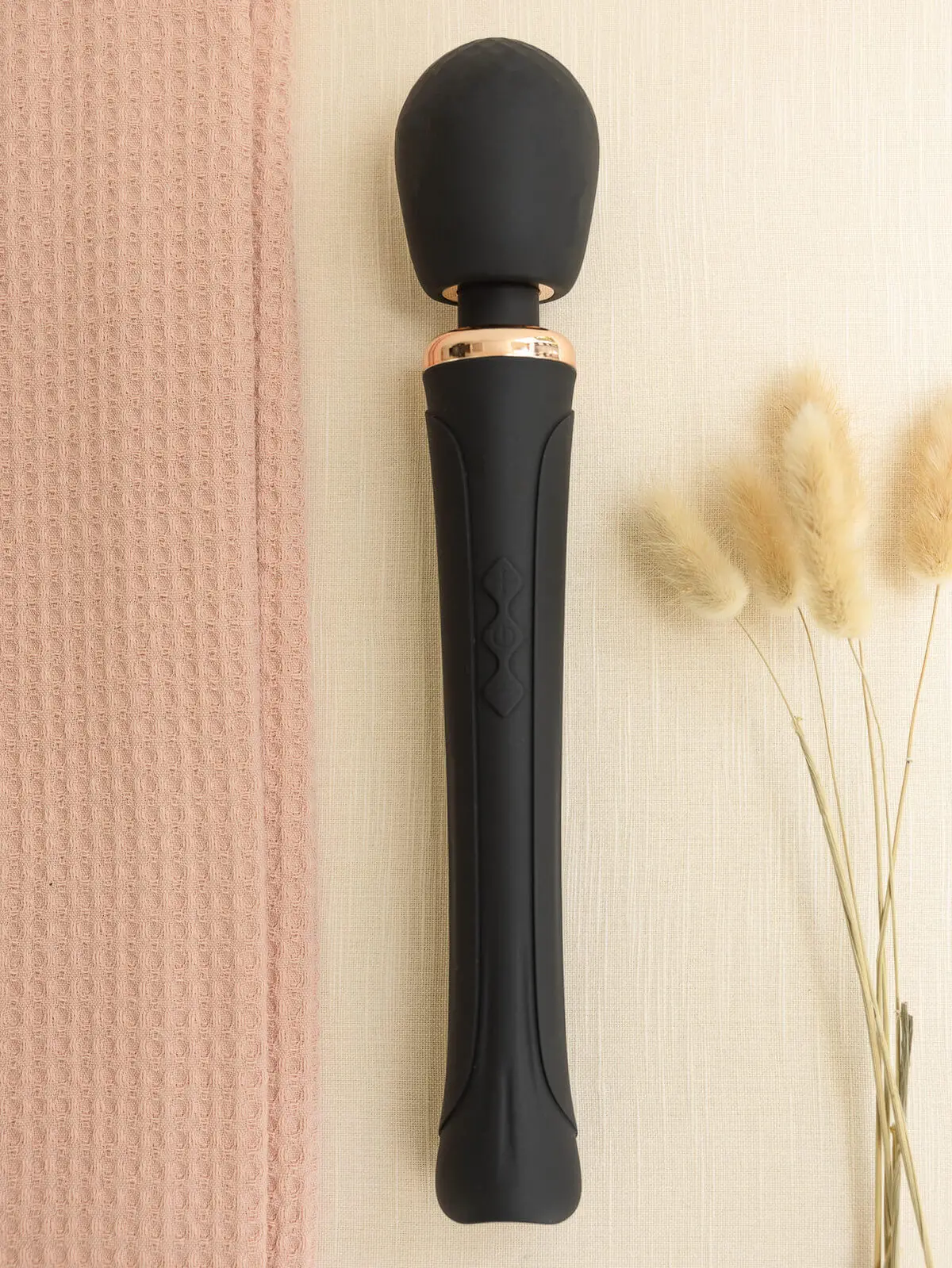 Angelica | Extra Large Wand Vibrator 1