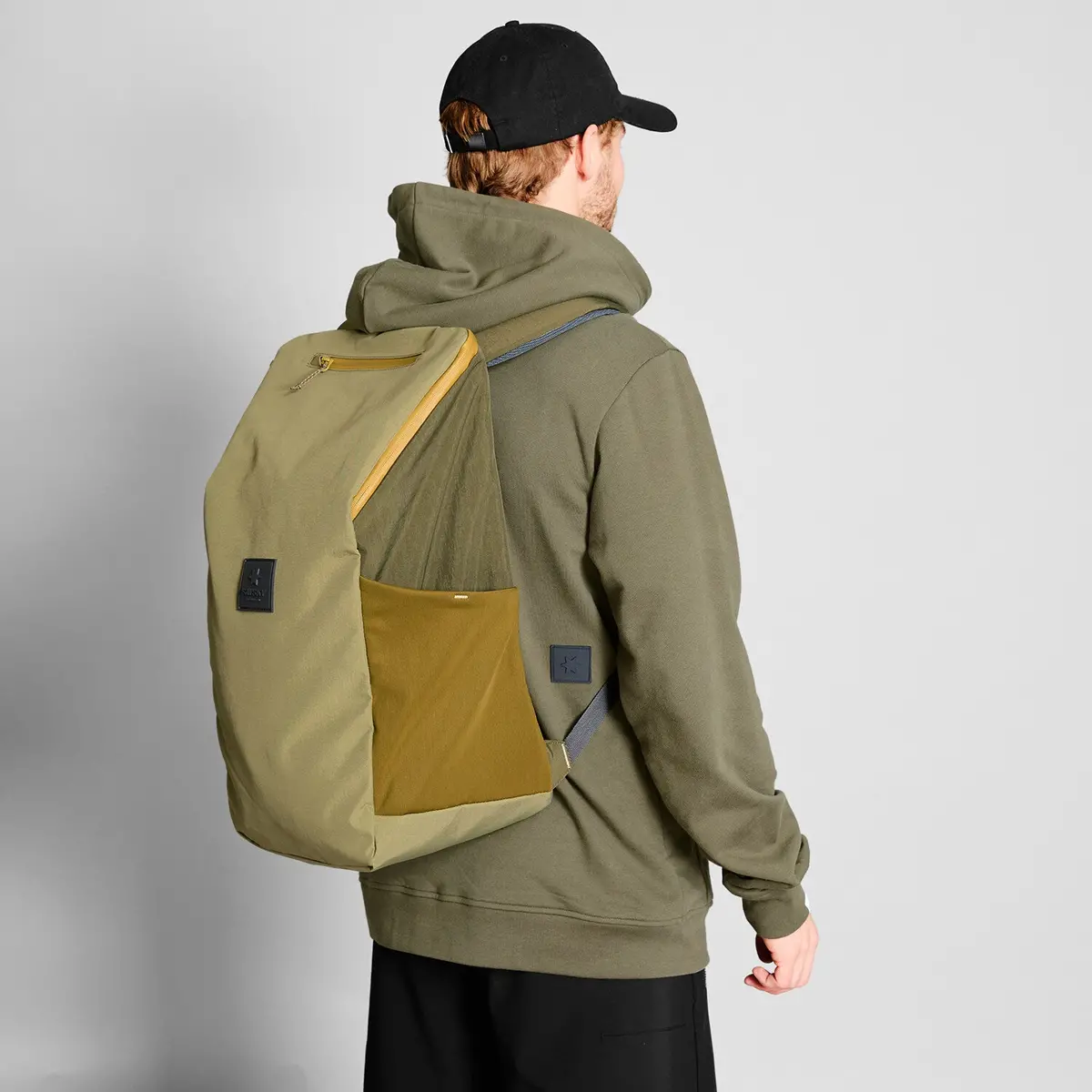 Everyday Backpack 28L 1