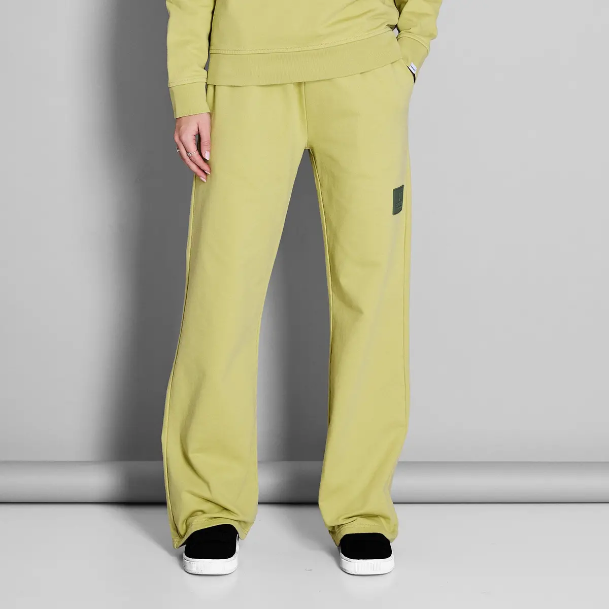 Everyday Sweatpants 1