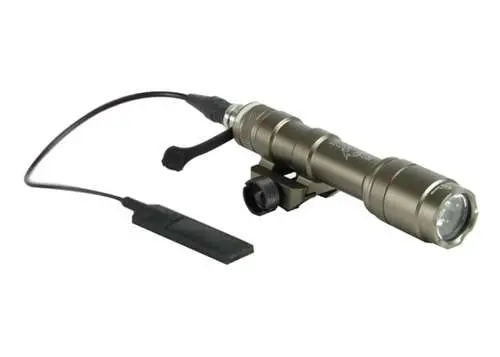 Bravo Scout V Tactical Flashlight W- Pressure Pad (De) 1