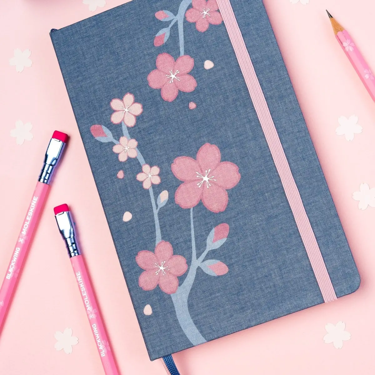 Blackwing X Moleskine Sakura Pencil And Notebook Set 1
