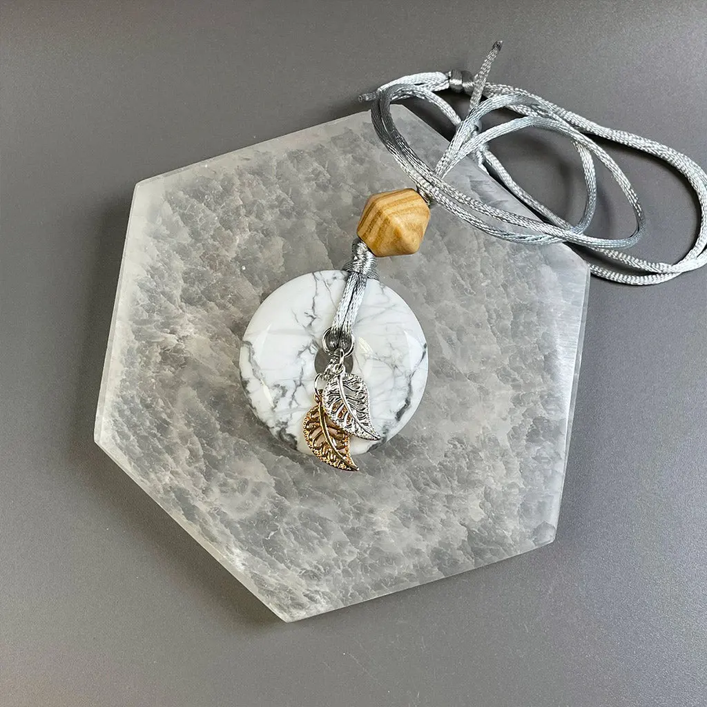 Howlite Leaf Pendant - Handmade 1