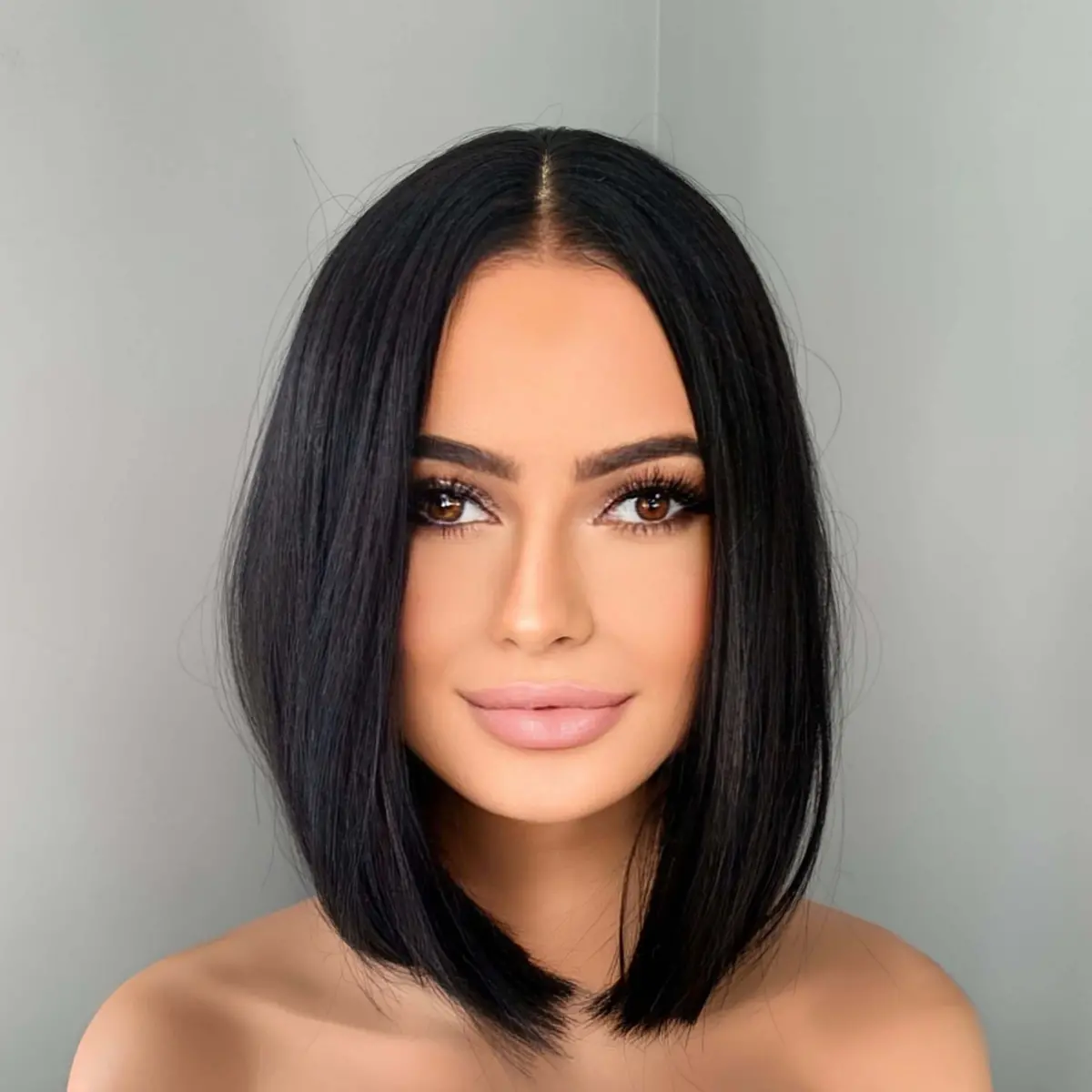 Katy Short Black Bob Wig 1