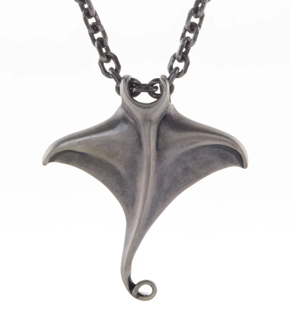 Manta Ray Pendant 1