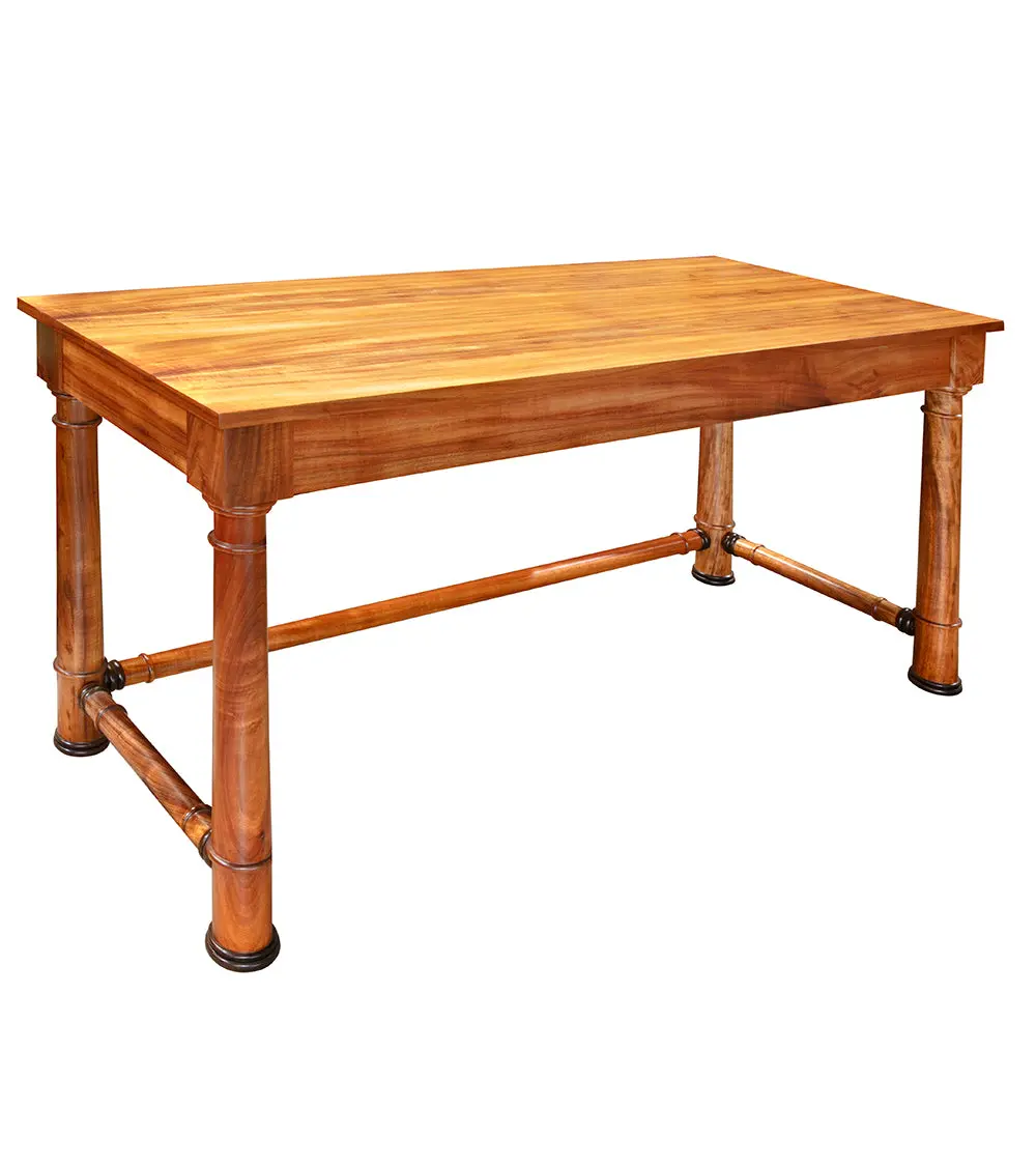Queen Emma Desk With Drawer 1
