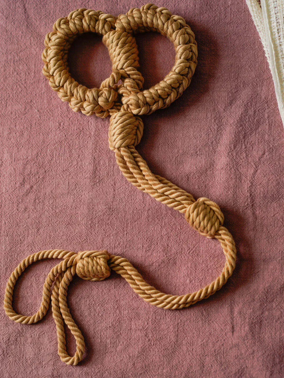 Kanuka | Handcuffs | Soft Handcuffs With Control Cord 2