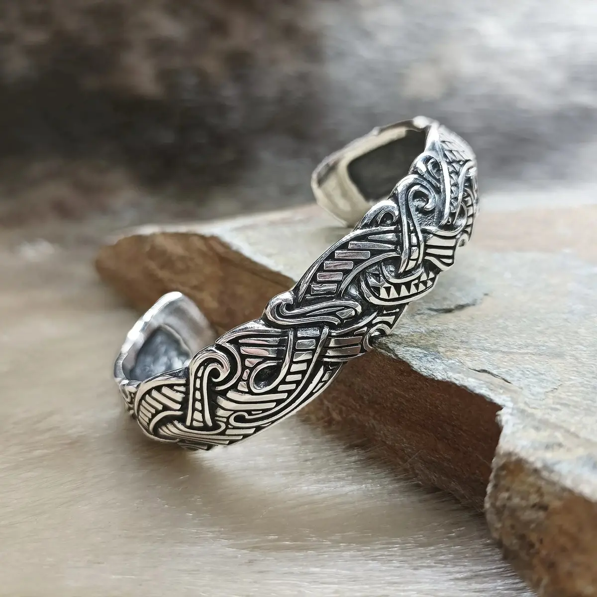 Silver Viking Raven Arm Ring 1