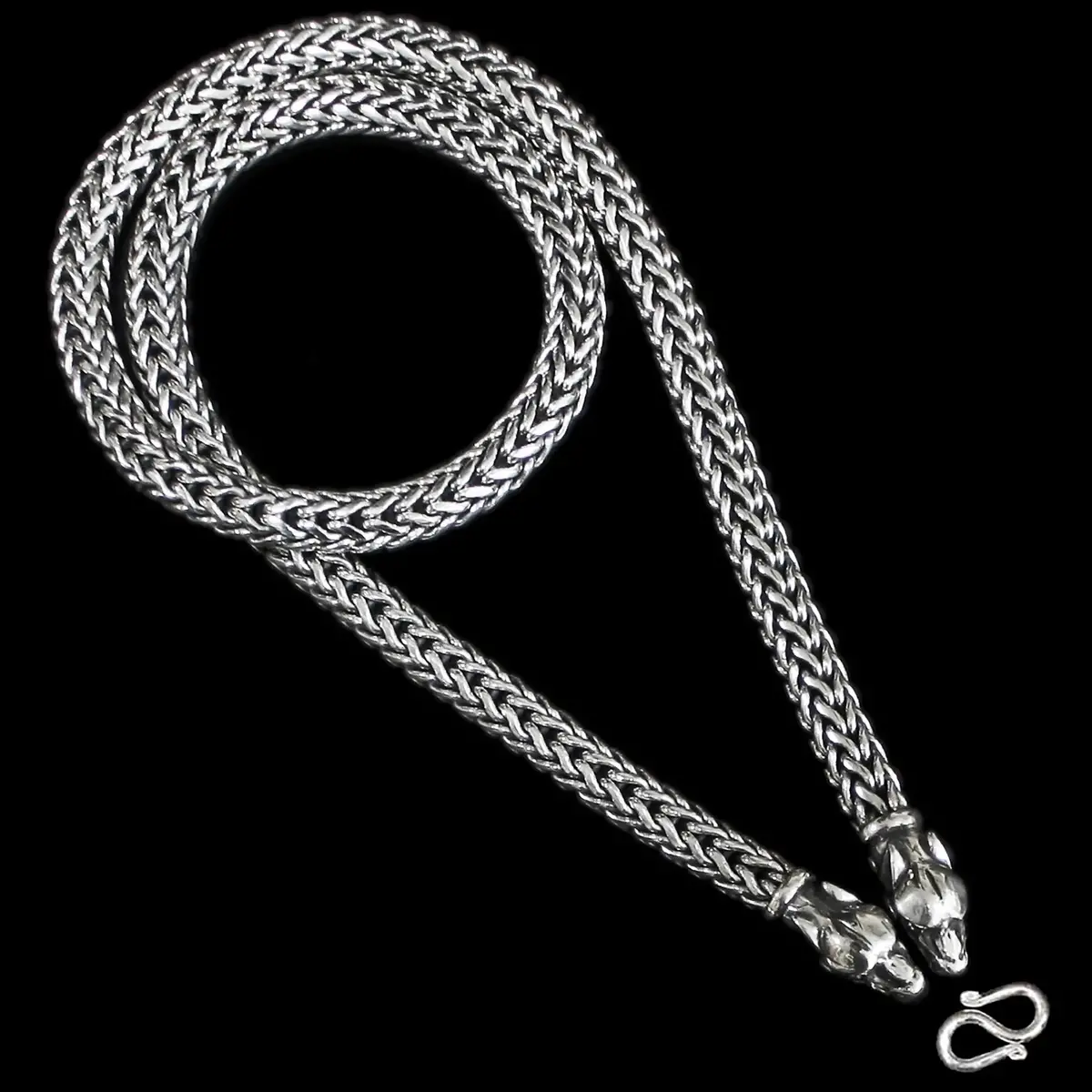 8Mm Thick Silver Snake Chain Necklace - Ferocious Wolf Heads 1