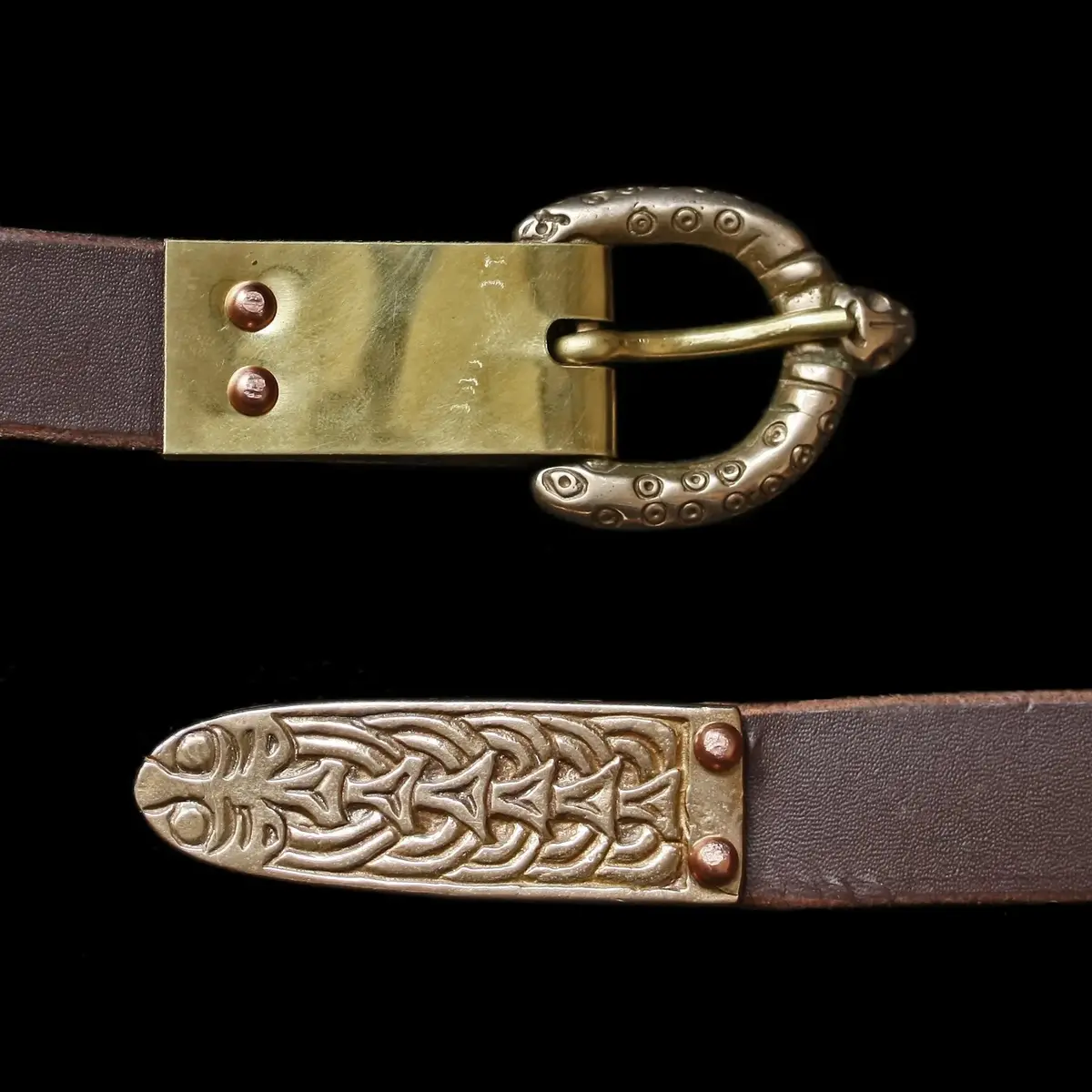 Custom Leather Viking Belt with Antique-Style Bronze Fittings - Image 10