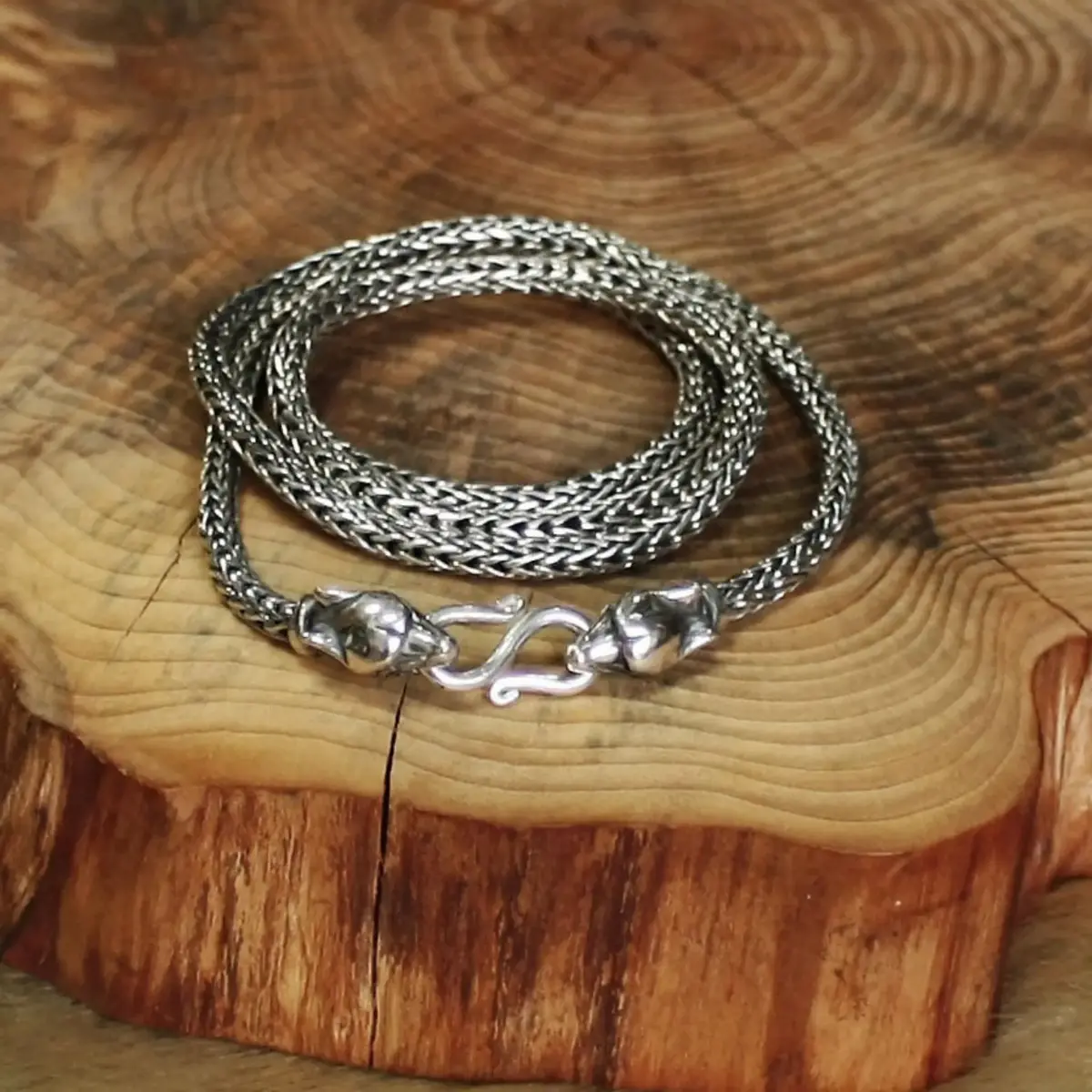 3.5Mm Silver Snake Chain Viking Necklace With Ferocious Wolf Heads 1