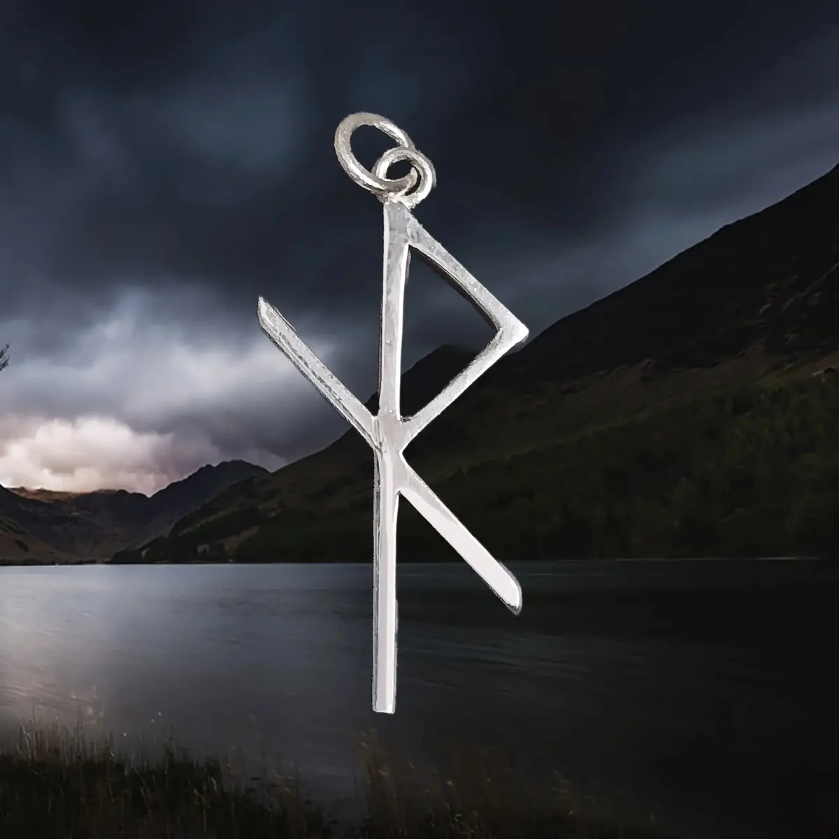 Silver Safe Travel Bind Rune Viking Pendant 1