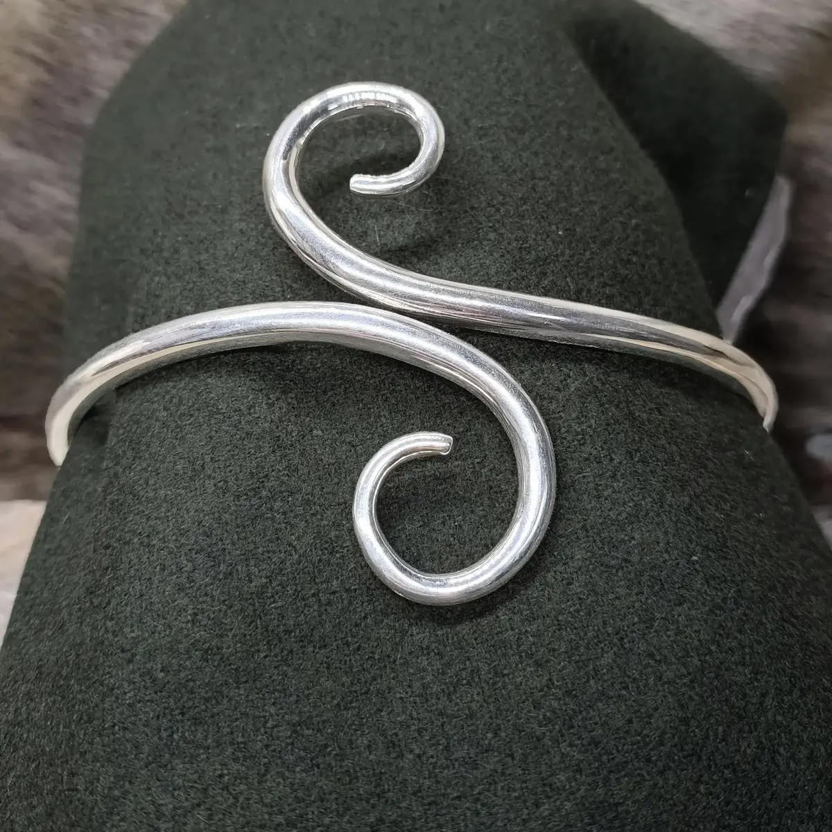 Hand Forged Silver Viking Arm Ring / Arm Band 1