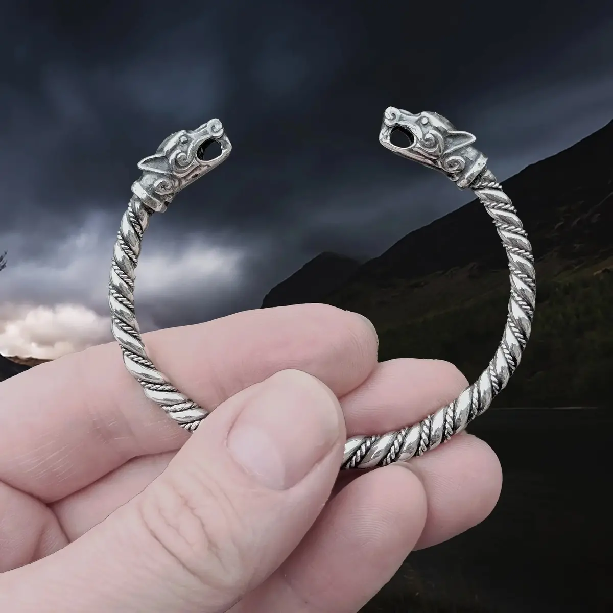 Twisted Silver Viking Bracelet With Ferocious Wolf Heads 1