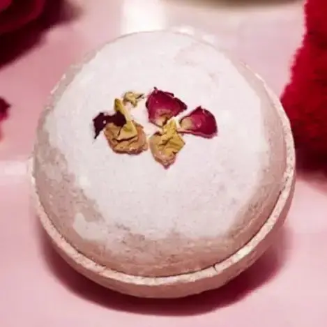 Wild Rose Botanic Large Bath Bomb 1