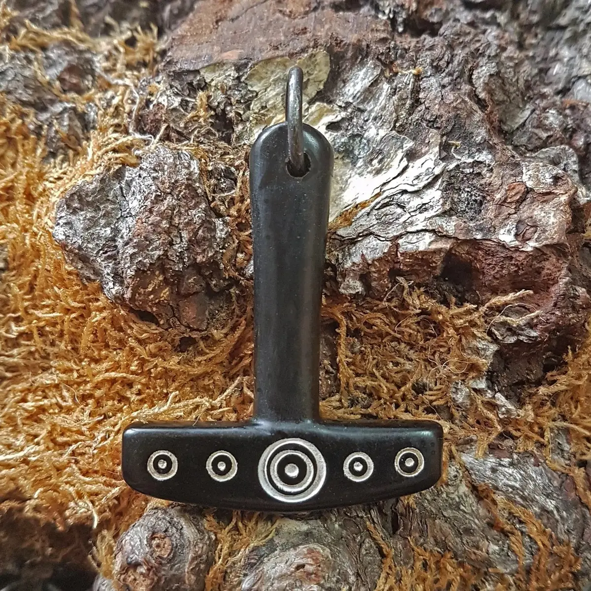 Black Horn Thors Hammer Pendant 1