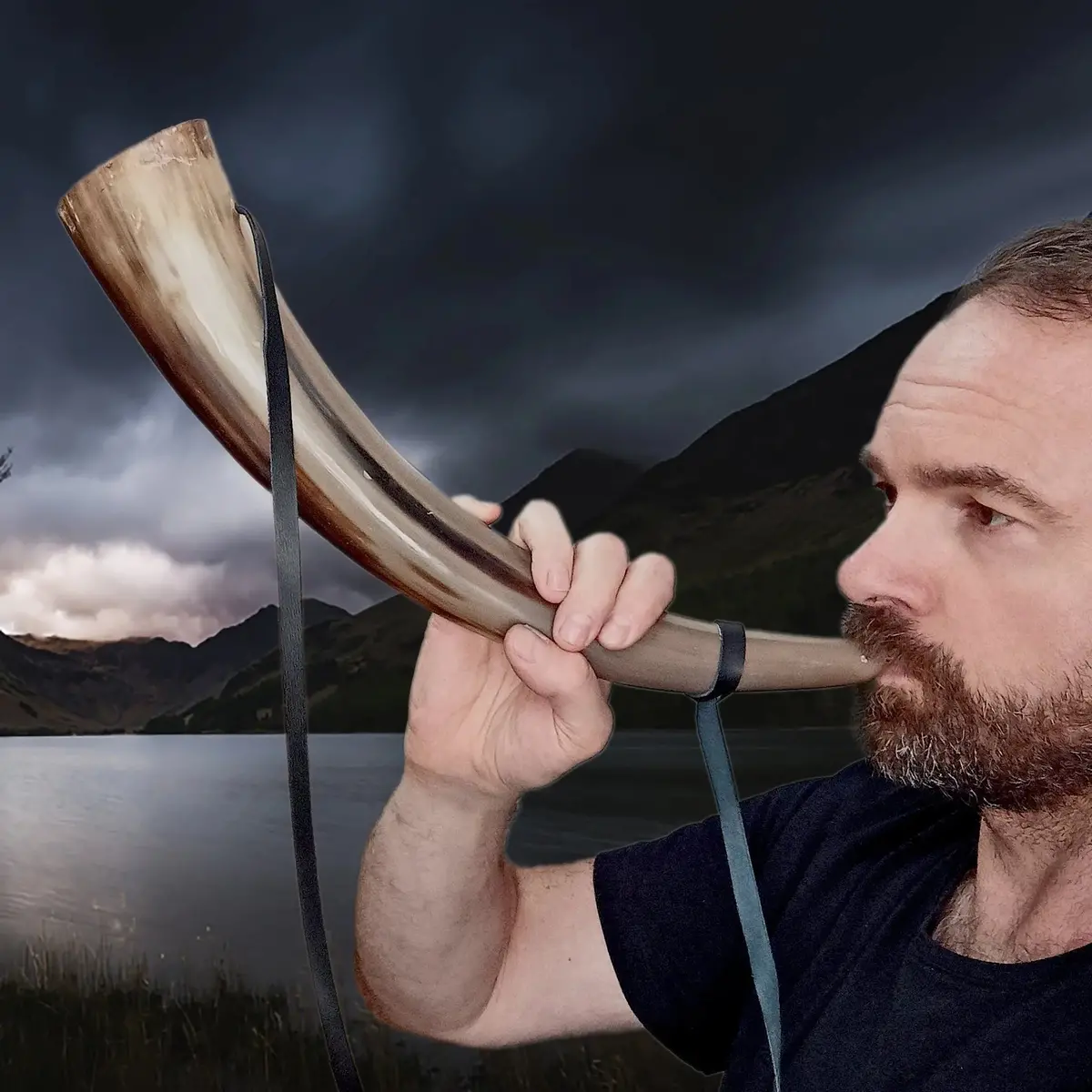 Medium Polished Viking Blowing Horn / Bugle 1