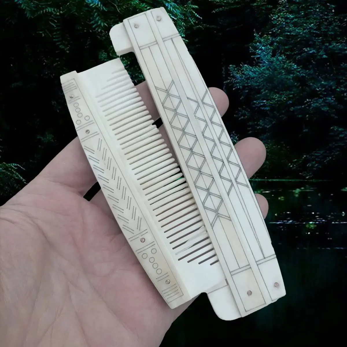 Large Encased Bone Viking Comb With Markings 1
