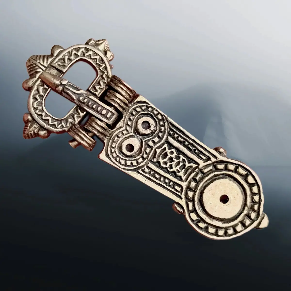 Bronze Hiberno-Norse Buckle With Hinged Buckle Plate 1