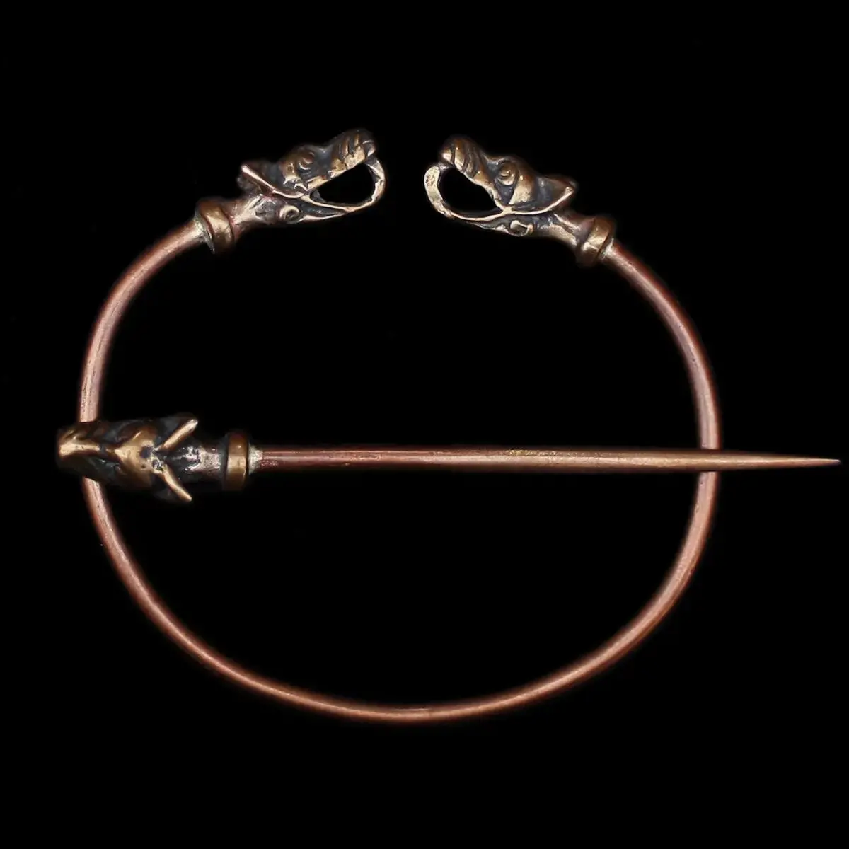 Bronze Penannular Brooch With Icelandic Wolf Heads 1