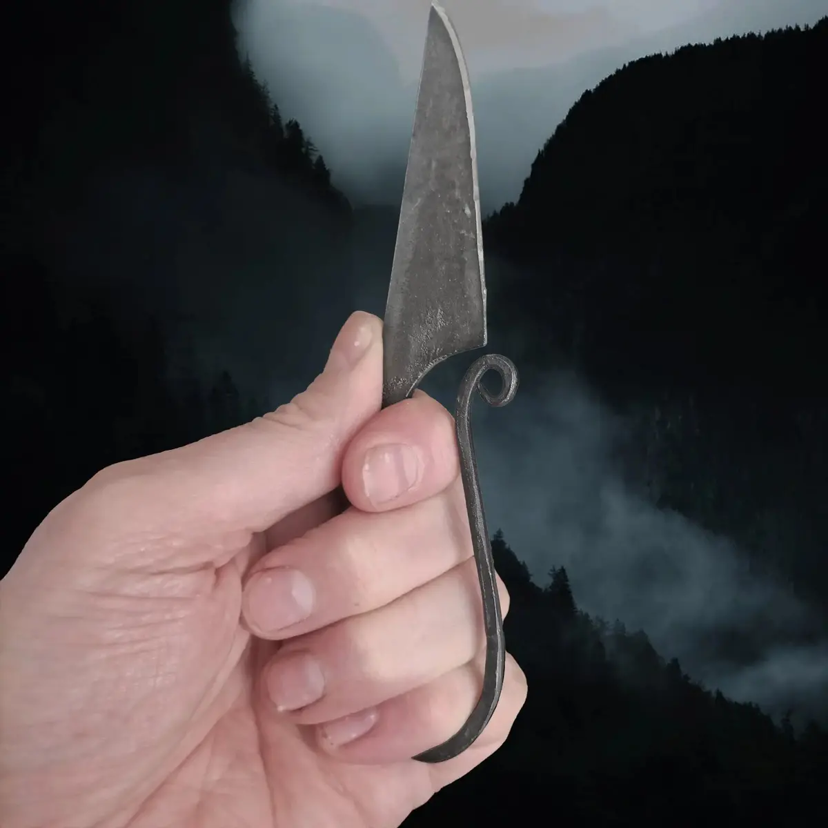 Woman's Viking Knife 1