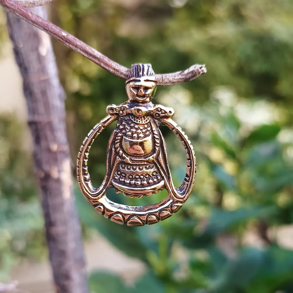 Bronze Circular Freya Pendant 1
