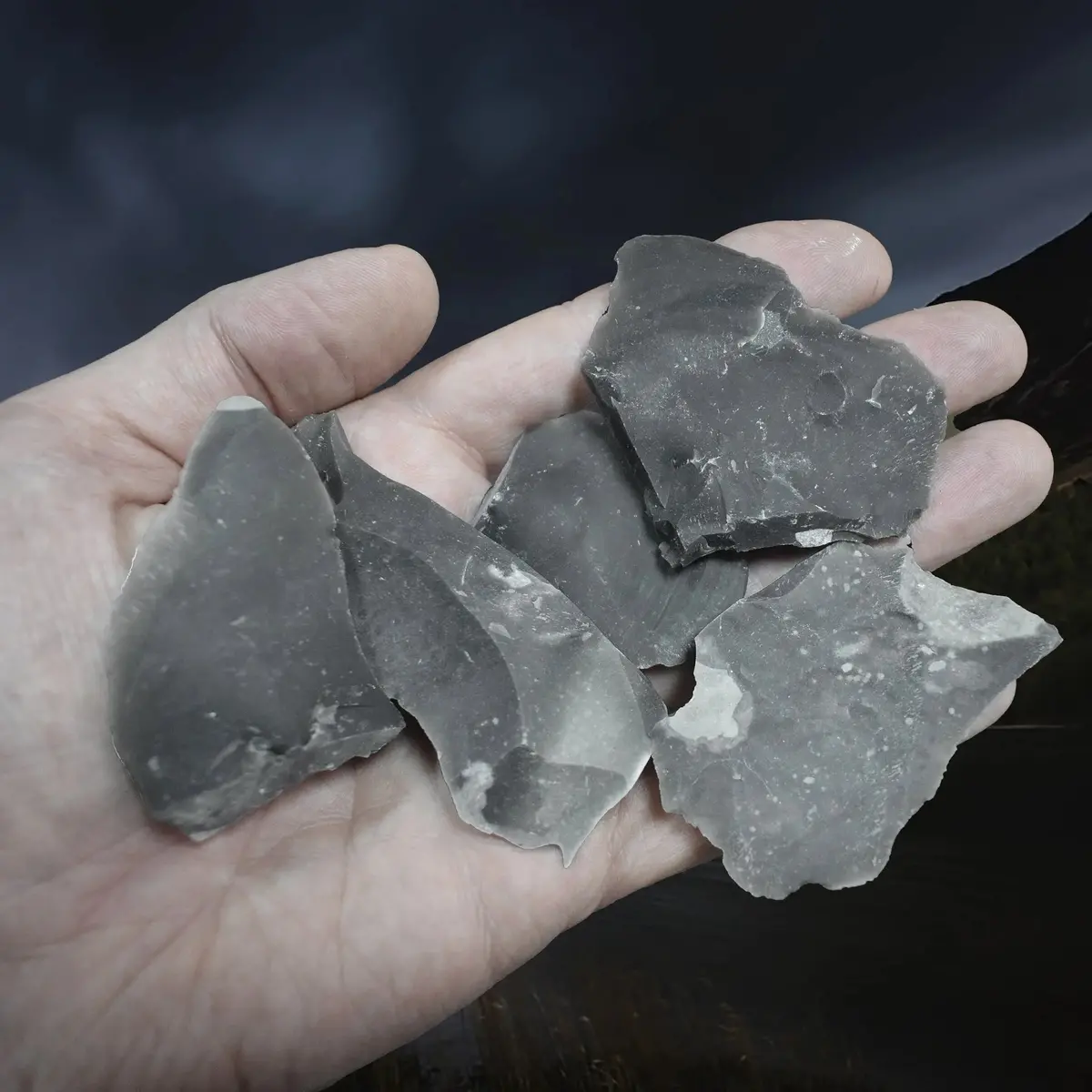Hand-Knapped Small Flint Stone Flake 3