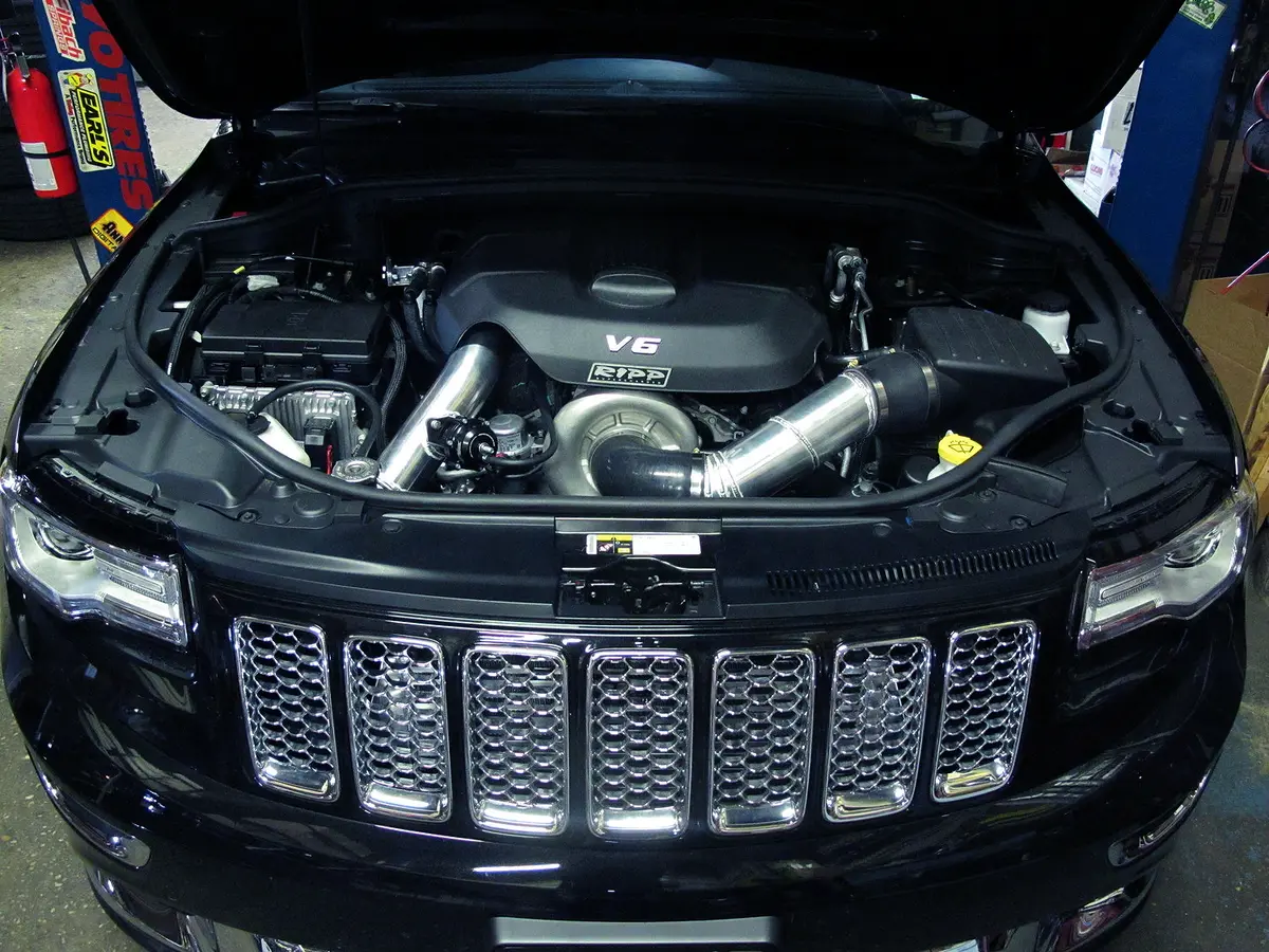 Ripp Superchargers Kit For 2011–2014 Chrysler 300 3.6L V6 — Bolt-On Centrifugal System 1